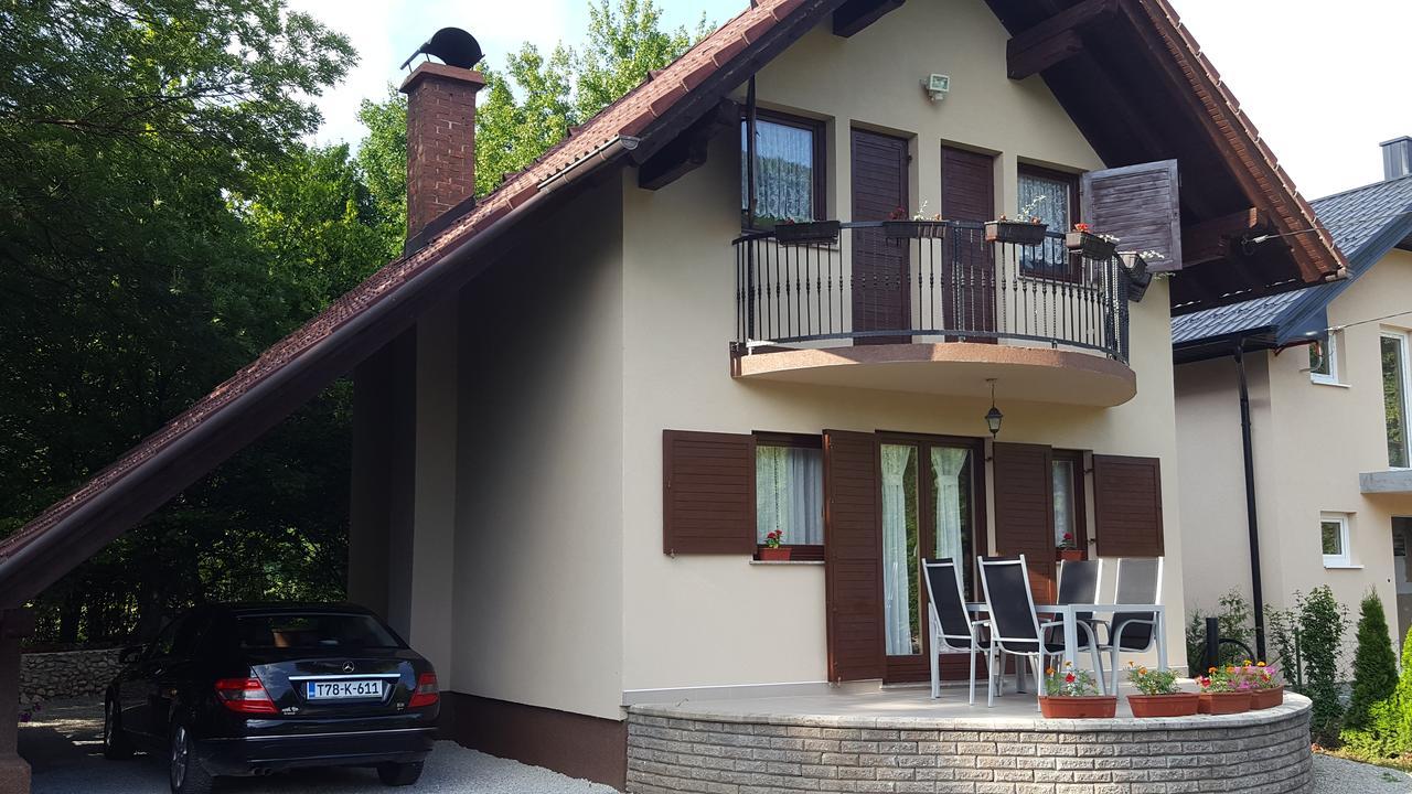 Holiday Home Adna Bihać Exterior foto